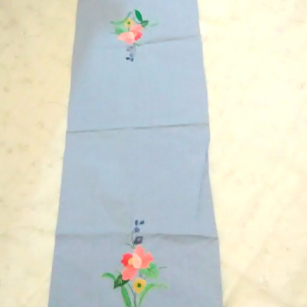 Handmade Vintage Floral Tablerunner
